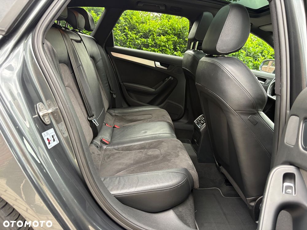 Audi A4 Avant 2.0 TDI Quattro S tronic - 13