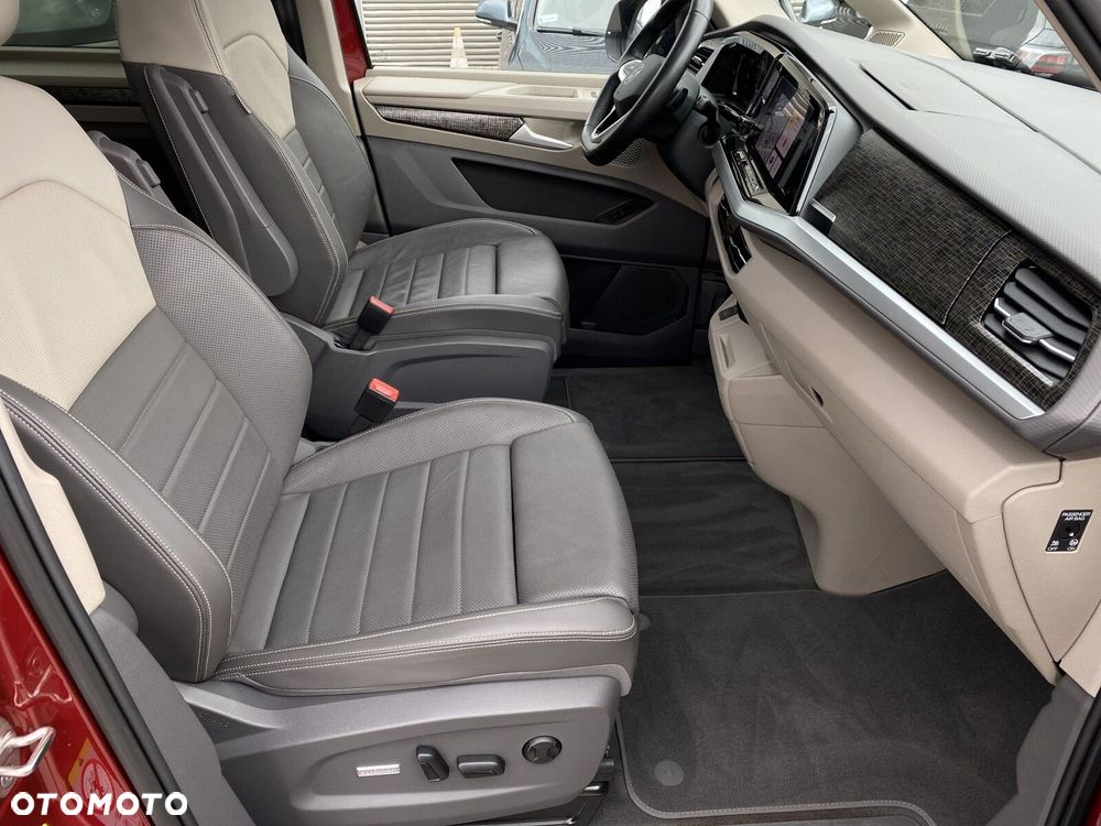 Volkswagen Multivan - 13