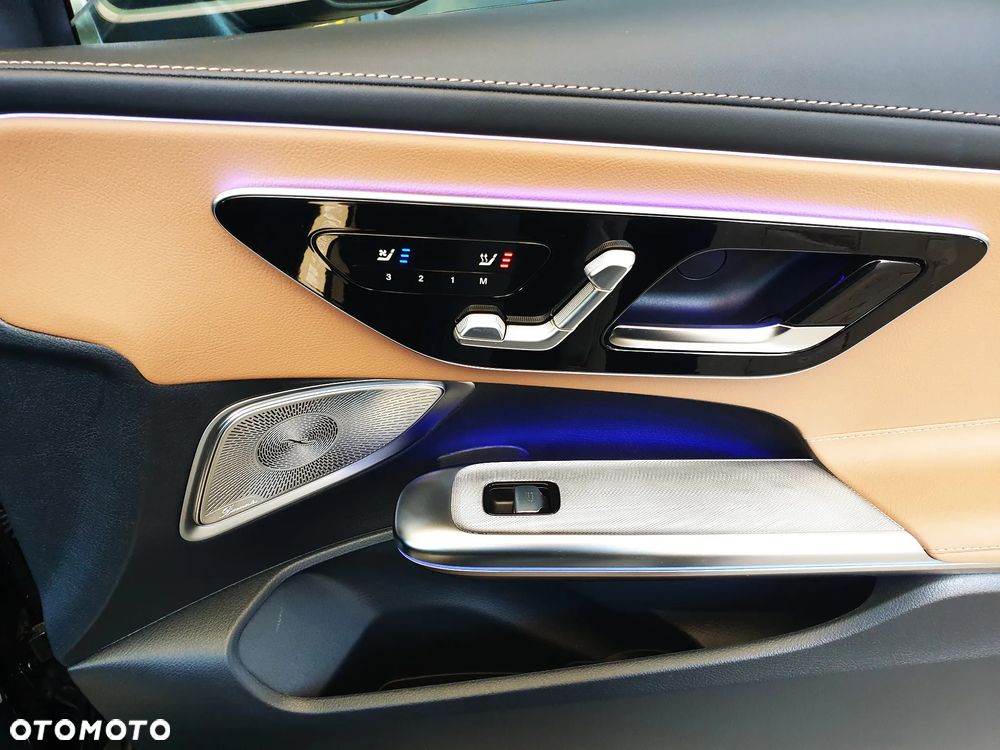 Mercedes-Benz CLE 300 mHEV 4-Matic AMG Line - 15