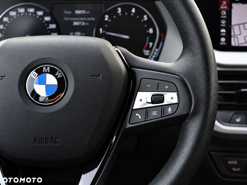 BMW Seria 1 118i Advantage - 19