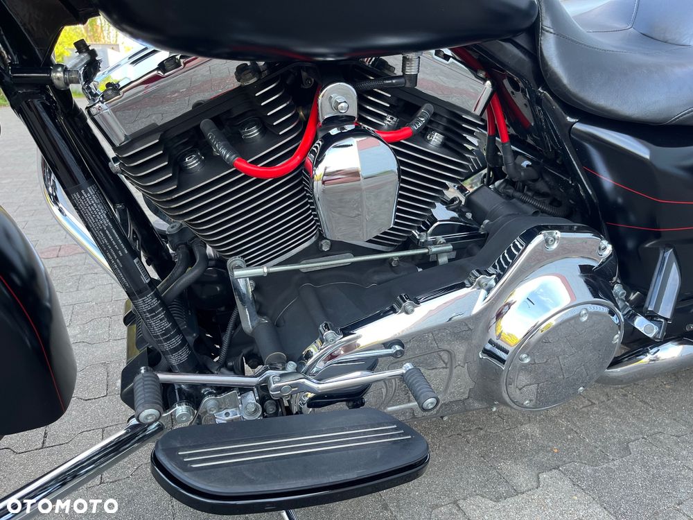 Harley-Davidson Touring Road Glide - 9