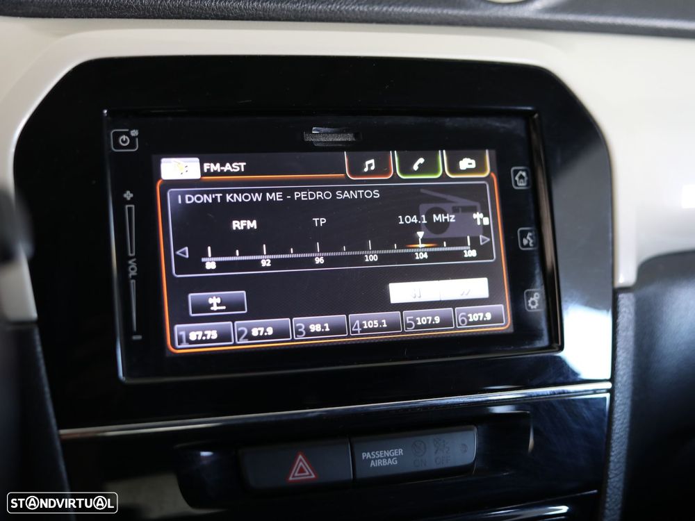 Suzuki Vitara 1.6 VVT GLE - 25