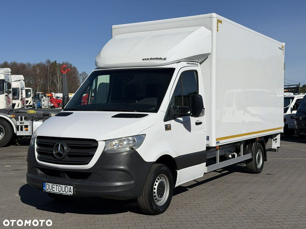 Mercedes-Benz Sprinter - 4