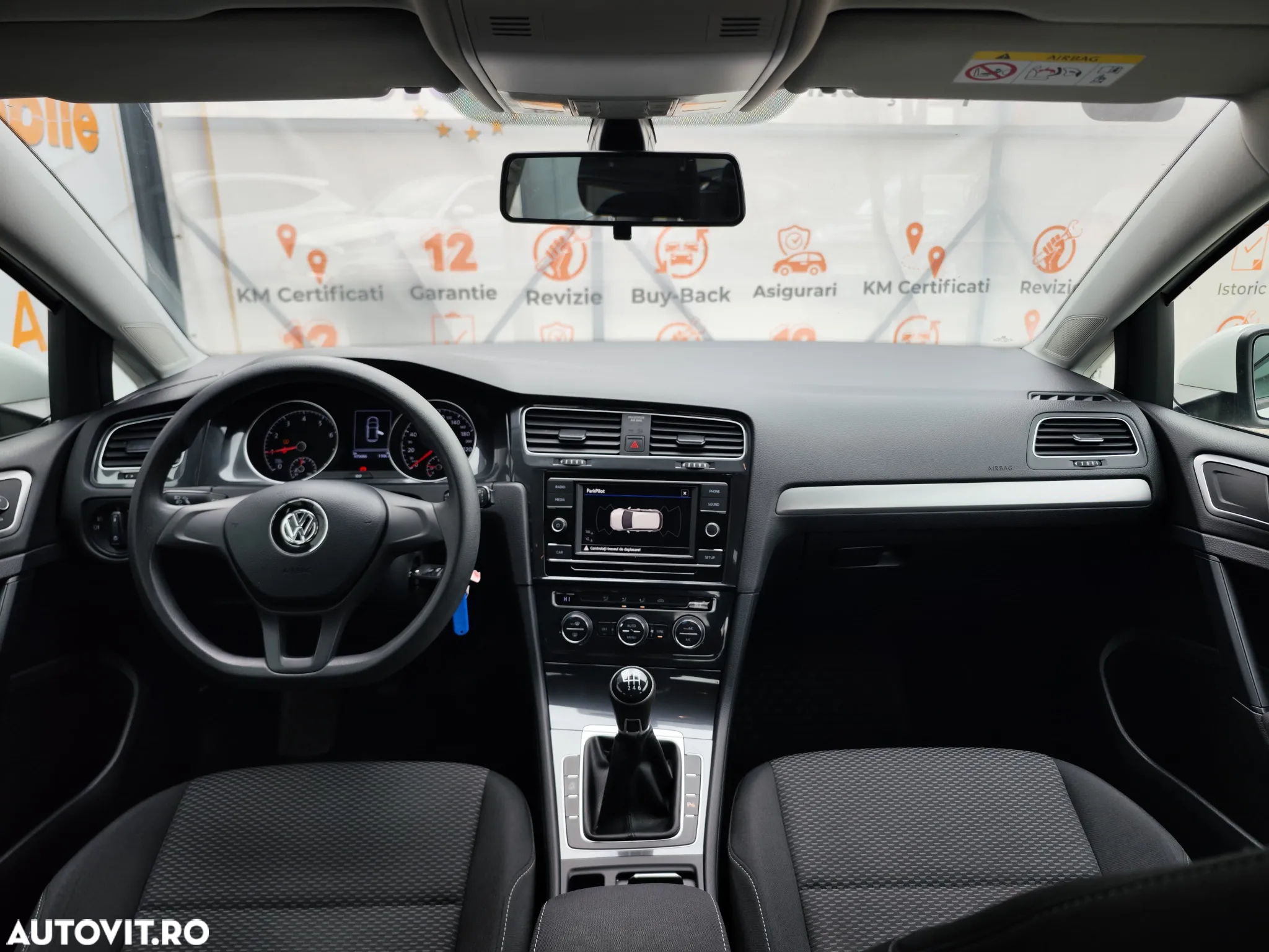 Volkswagen Golf - 9