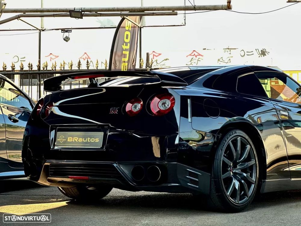Nissan GT-R 3.8 V6 Black Edition - 10