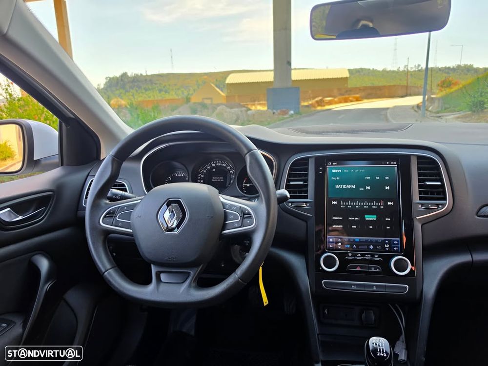 Renault Mégane Sport Tourer ENERGY TCe 100 INTENS - 5