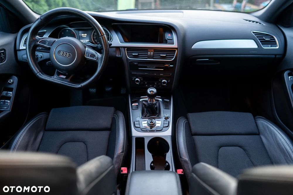 Audi A4 Avant - 11