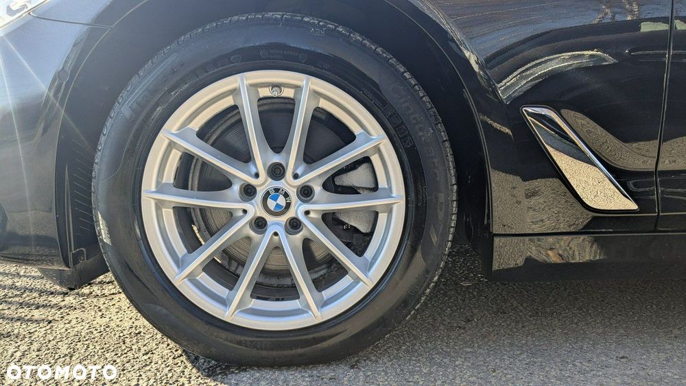 BMW Seria 5 - 38