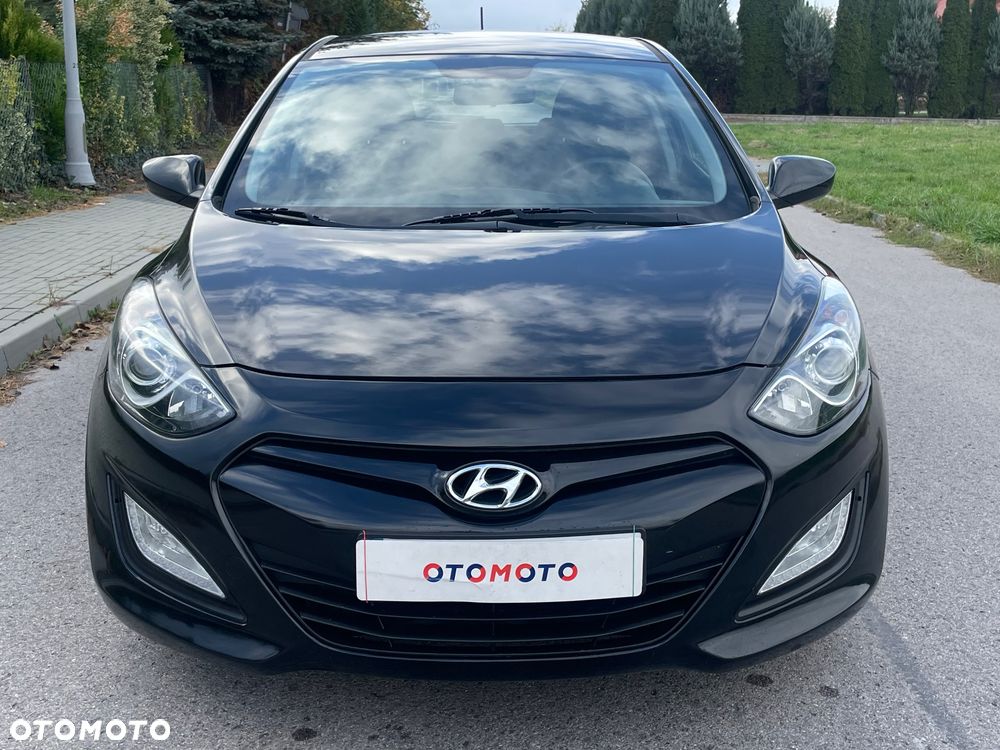 Hyundai i30 blue 1.6 CRDi Style - 22