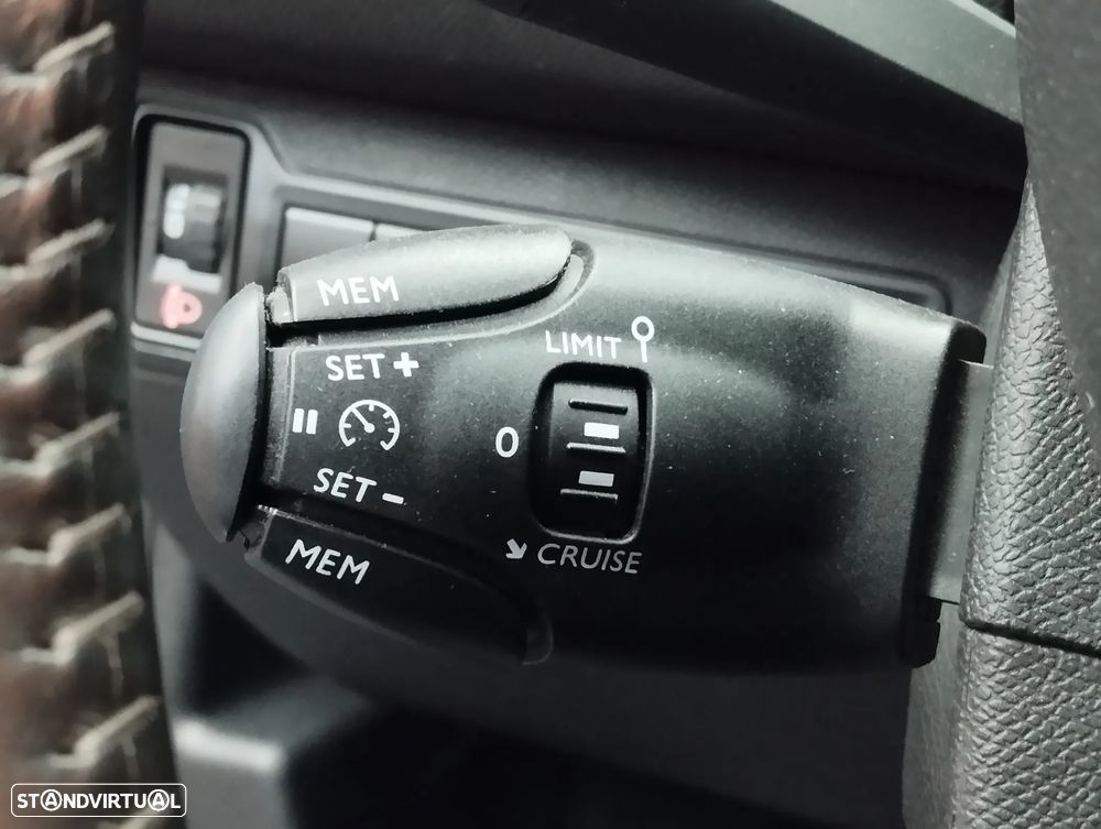 Peugeot 308 SW 1.5 BlueHDi Style - 23