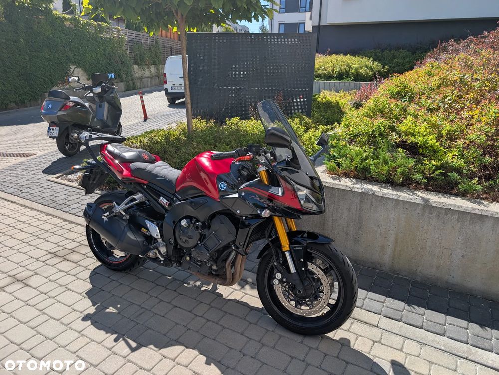 Yamaha FZ - 4