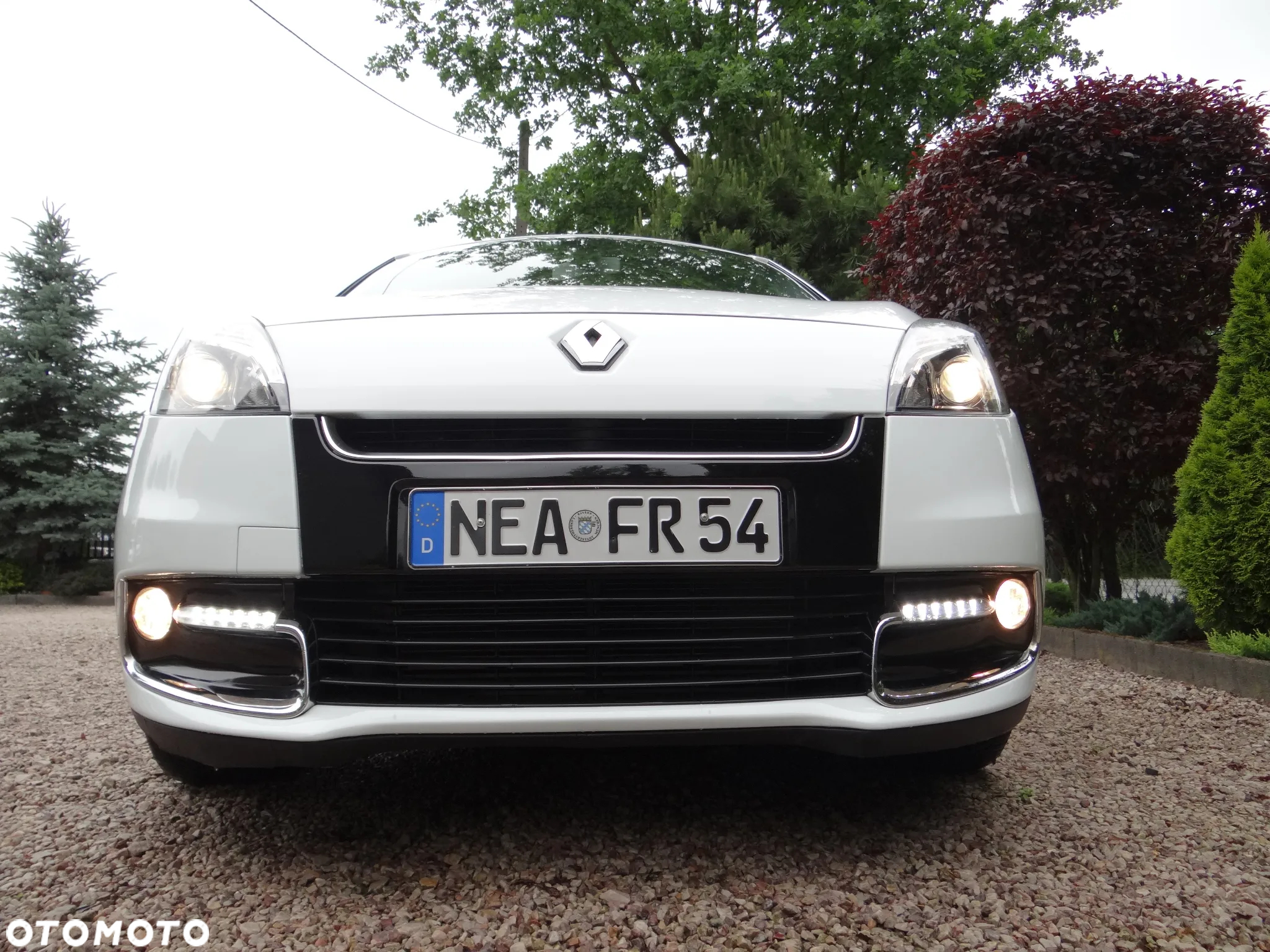 Renault Scenic dCi 110 EDC Bose Edition - 8
