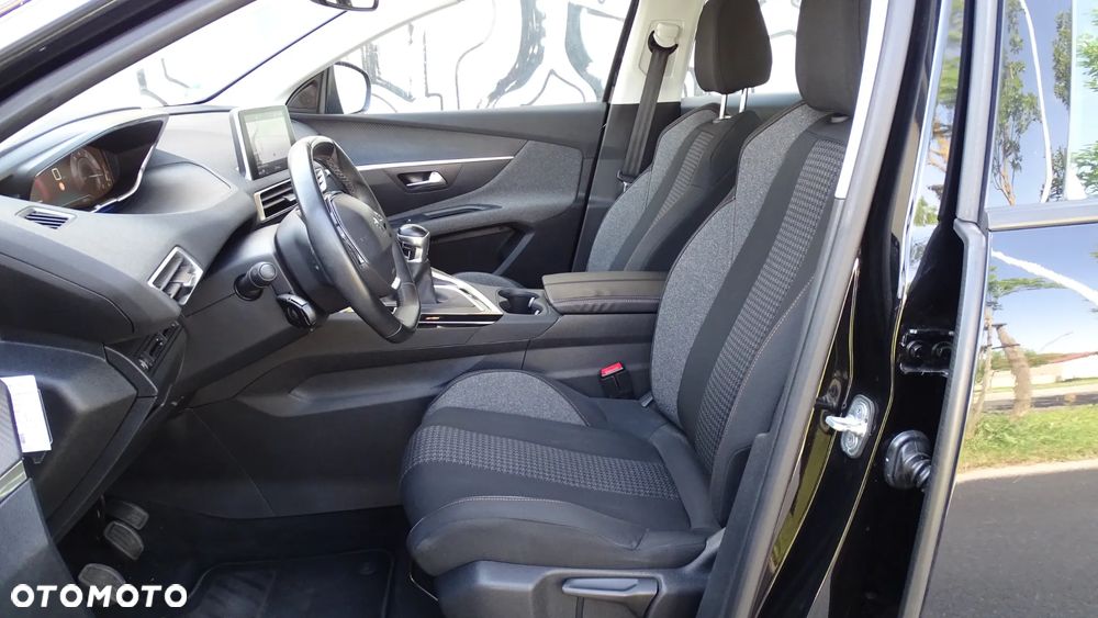 Peugeot 3008 1.2 PureTech Active S&S - 11