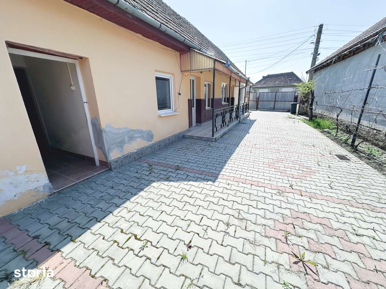 Casă de vânzare   Sat Crăiești , Adămuș - Imagine principală: 3/20