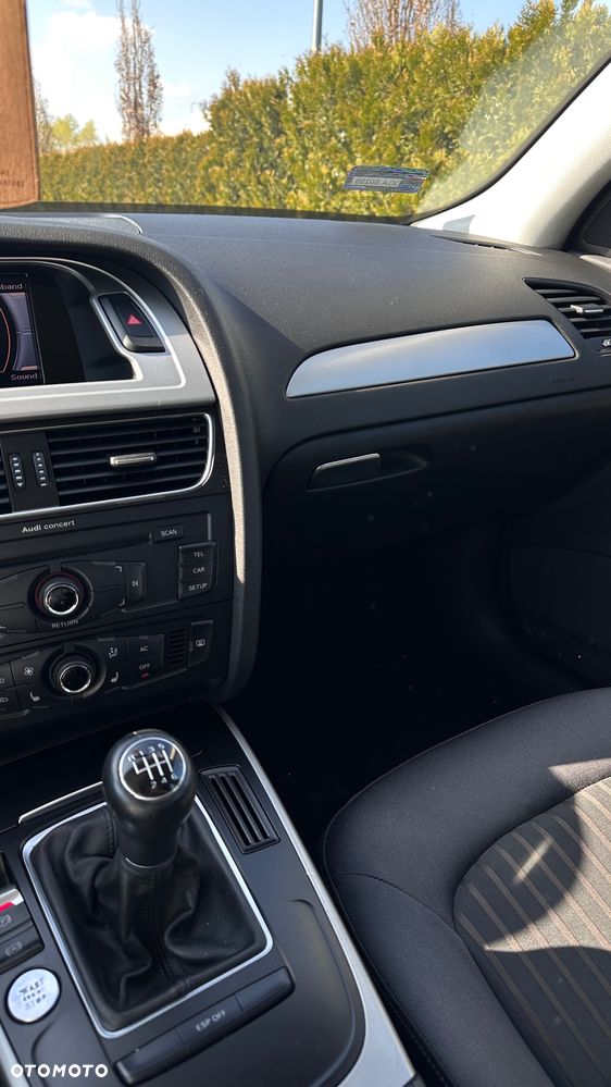 Audi A4 Avant 2.0 TDI - 15