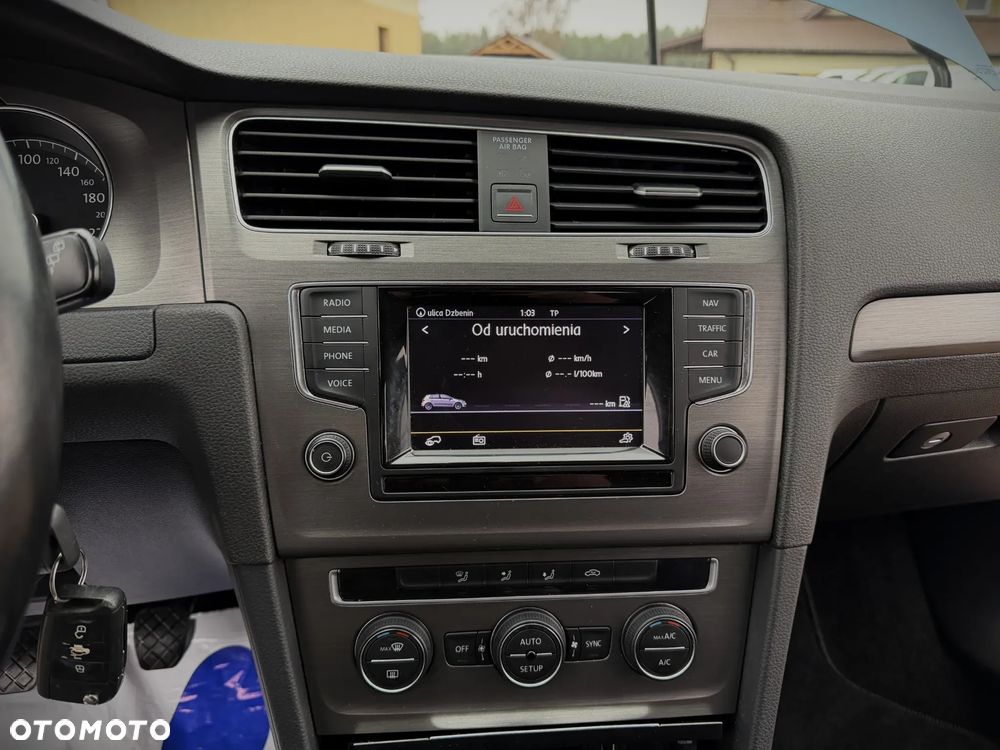 Volkswagen Golf 1.6 TDI BlueMotion Technology Cup - 31