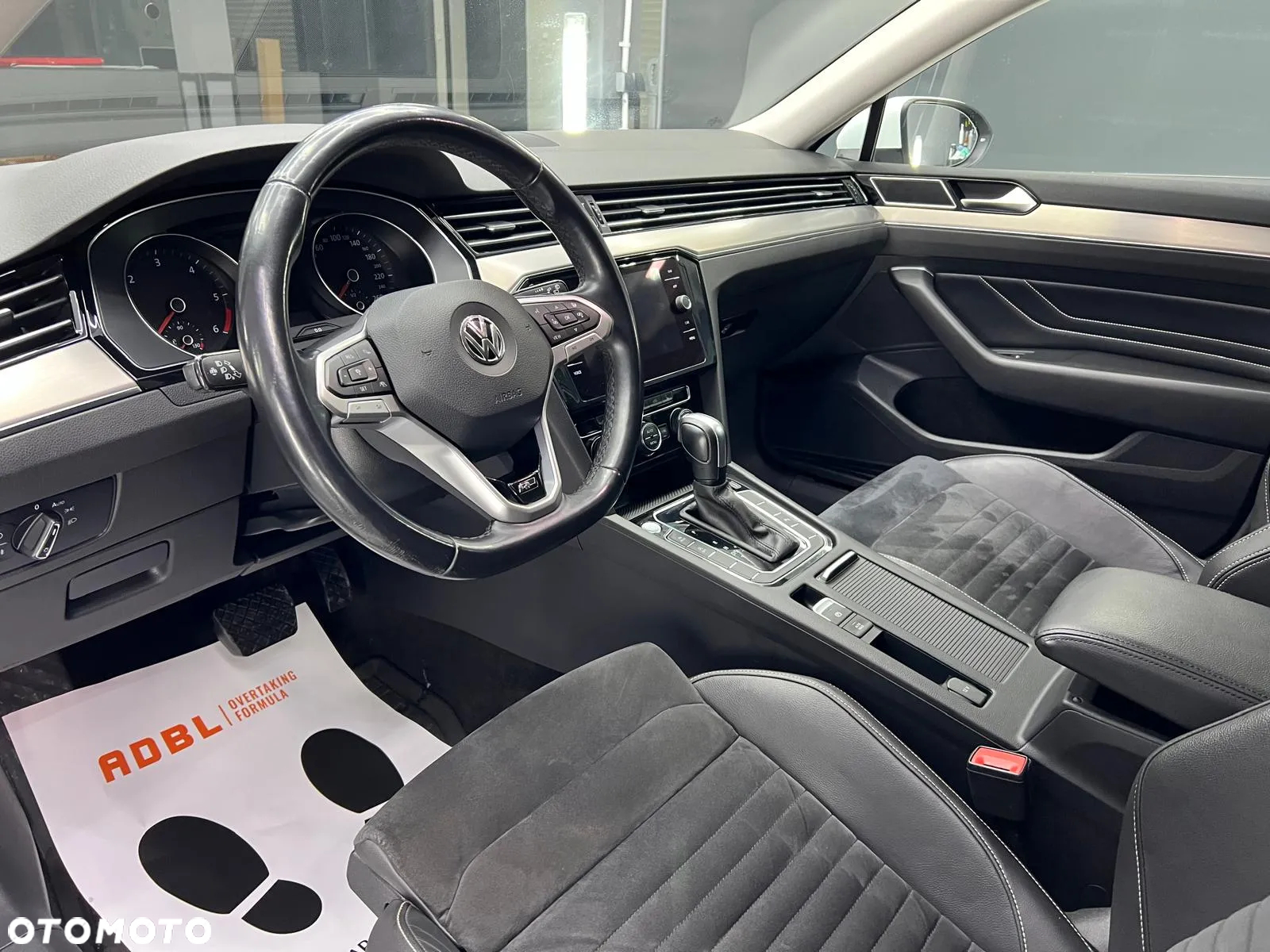 Volkswagen Passat 2.0 TDI BMT SCR 4Mot Highline DSG7 - 29