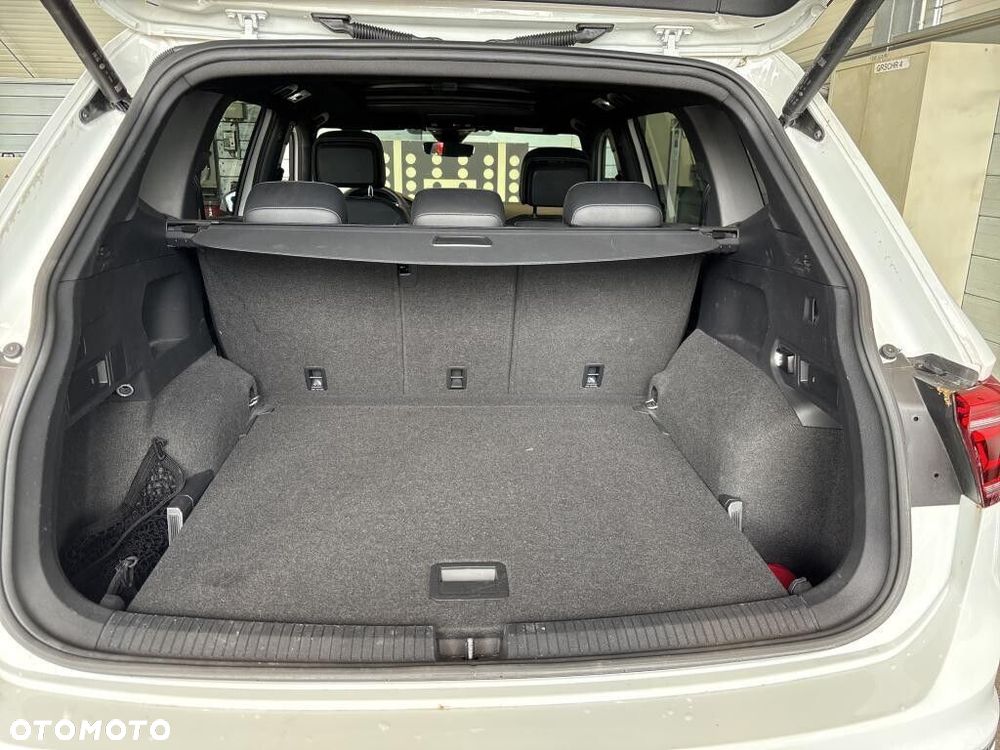 Volkswagen Tiguan Allspace - 9