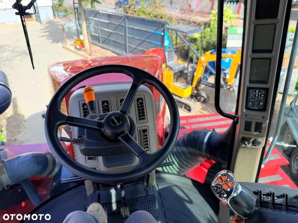 Case IH - 25
