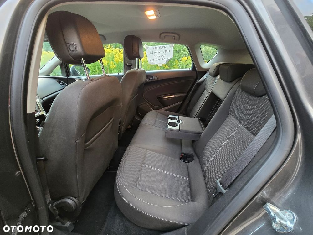 Opel Astra 1.6 - 11