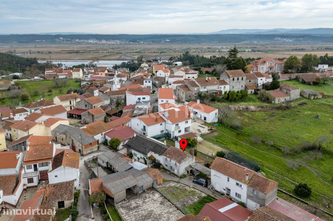 Moradia para Remodelar com Terreno | Cercal – Soure - Grande imagem: 2/18