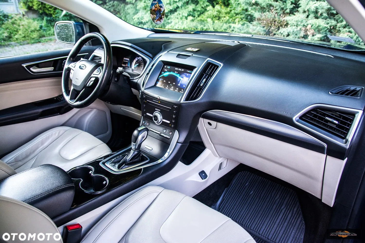 Ford Edge - 16