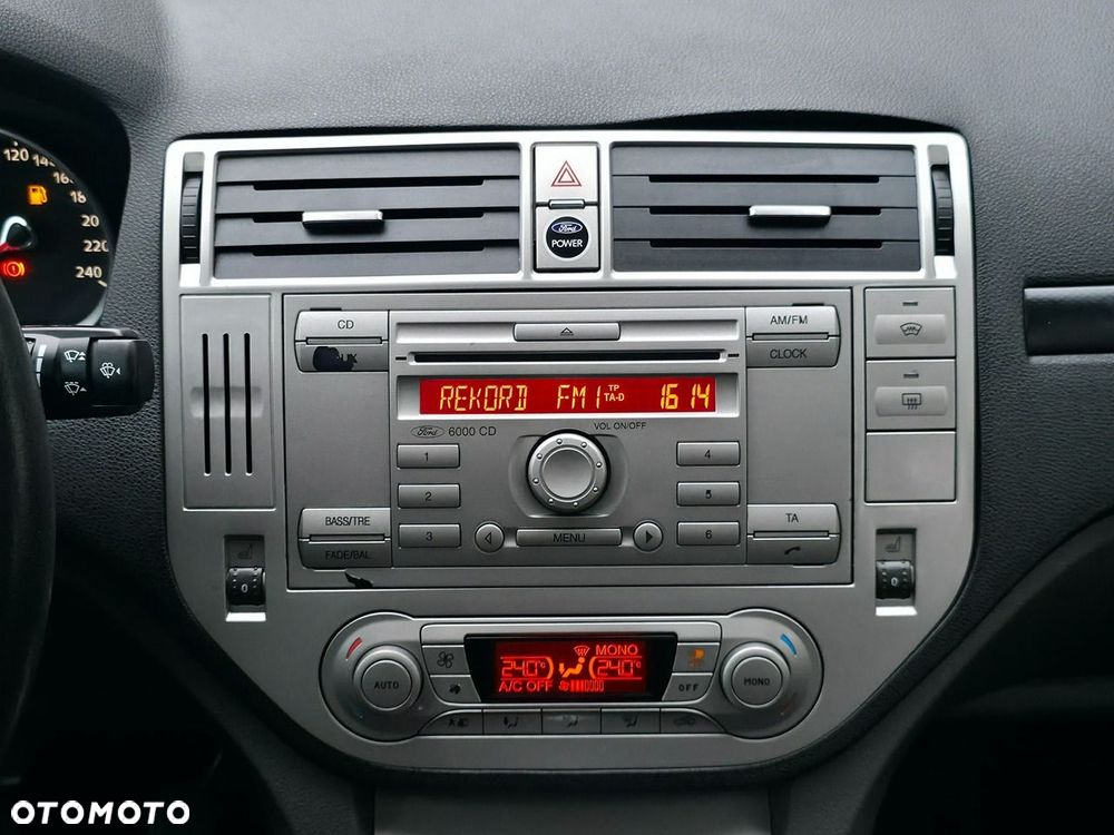 Ford Kuga - 14