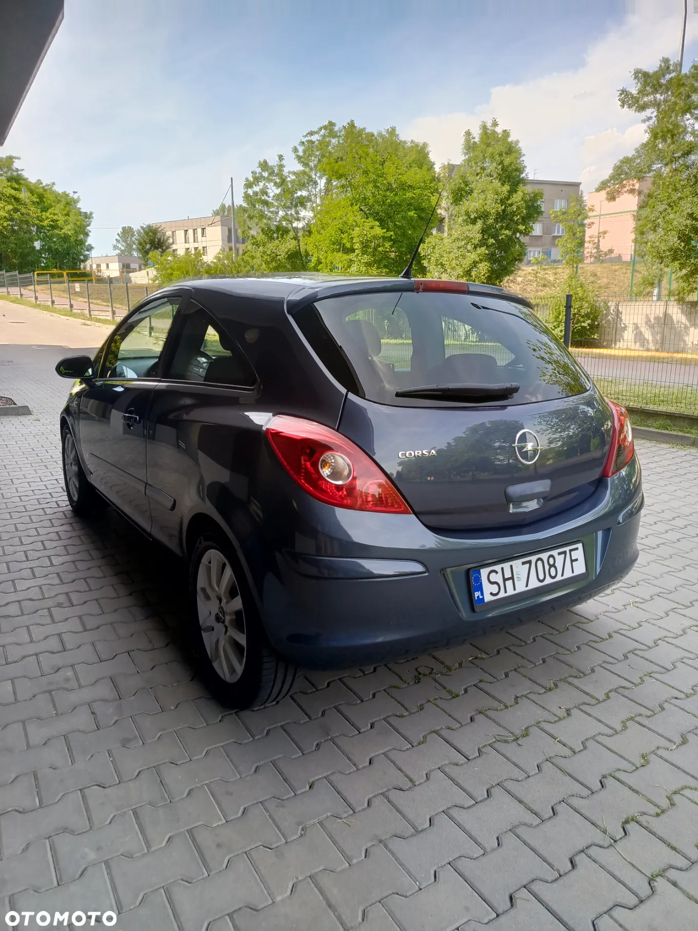 Opel Corsa 1.4 16V Cosmo - 10