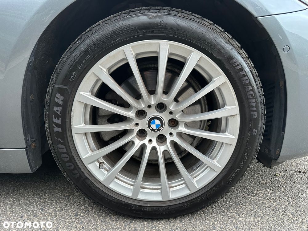 BMW Seria 5 520d Luxury Line sport - 40