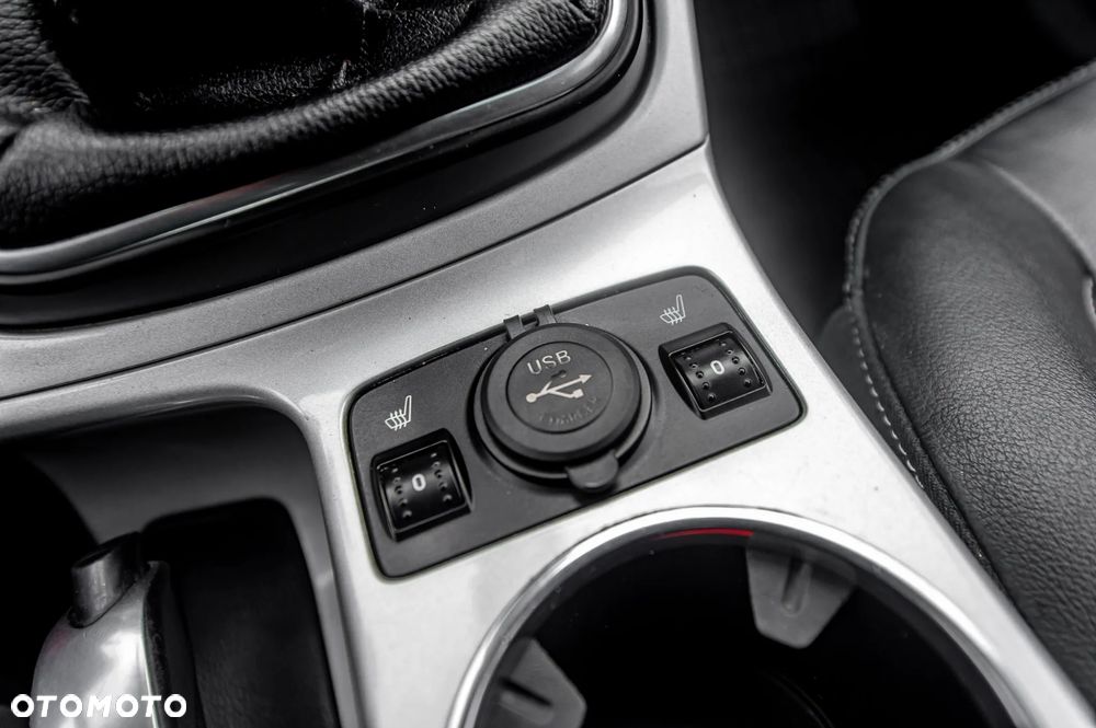 Ford C-MAX 1.6 EcoBoost Titanium - 35
