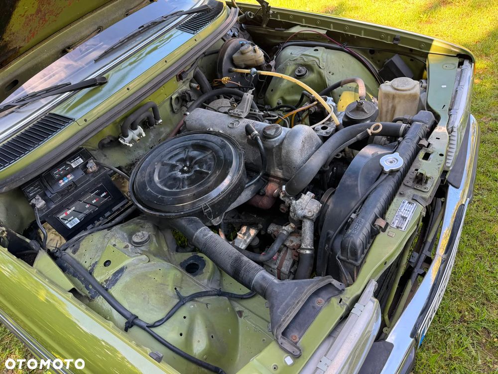 Mercedes-Benz W123 - 17