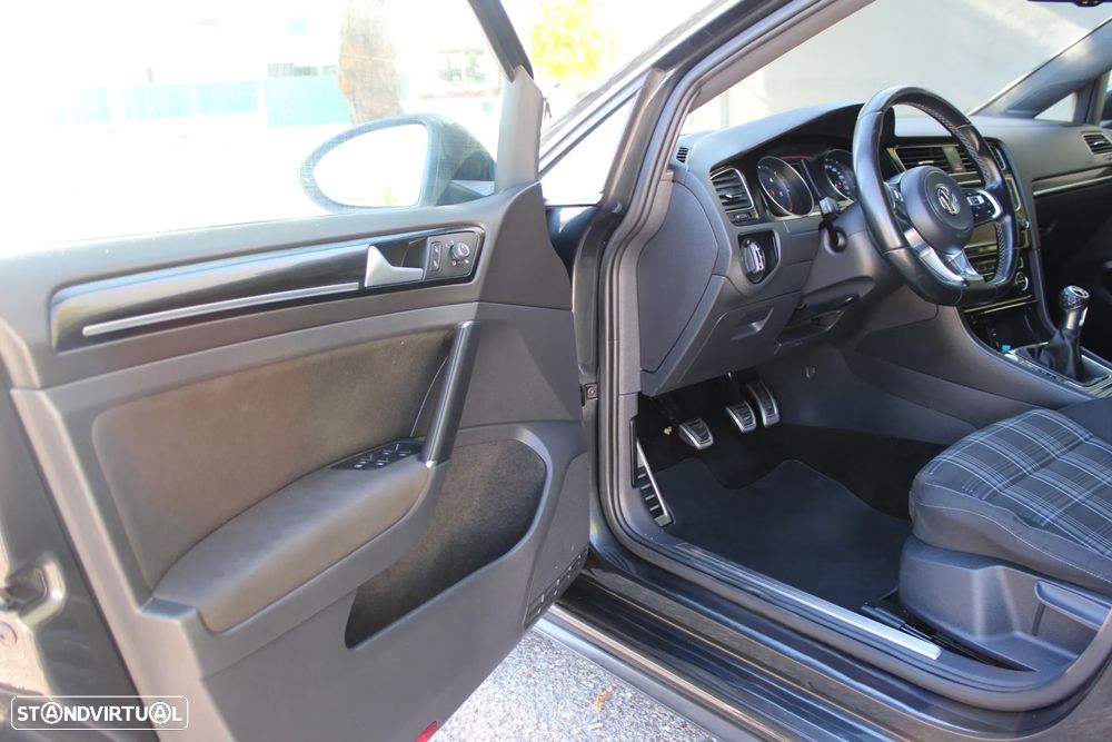 VW Golf GTD (BlueMotion ) - 30