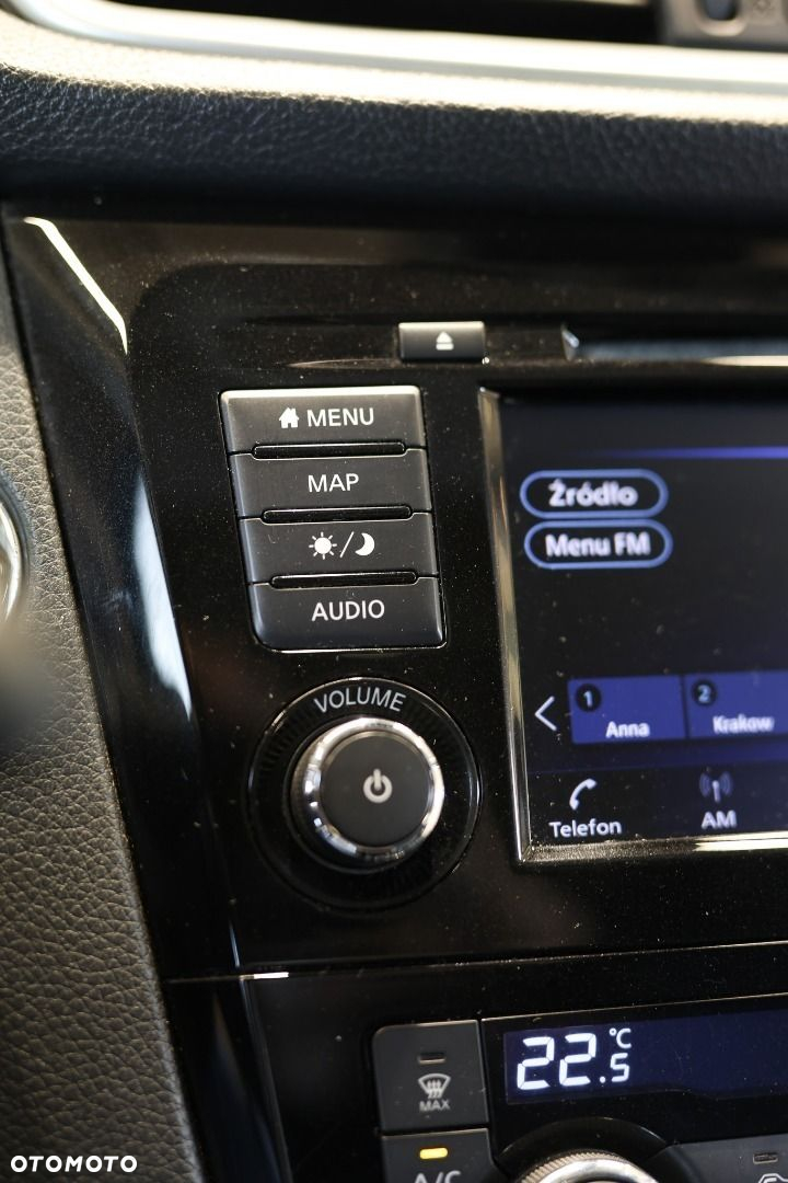 Nissan Qashqai - 25