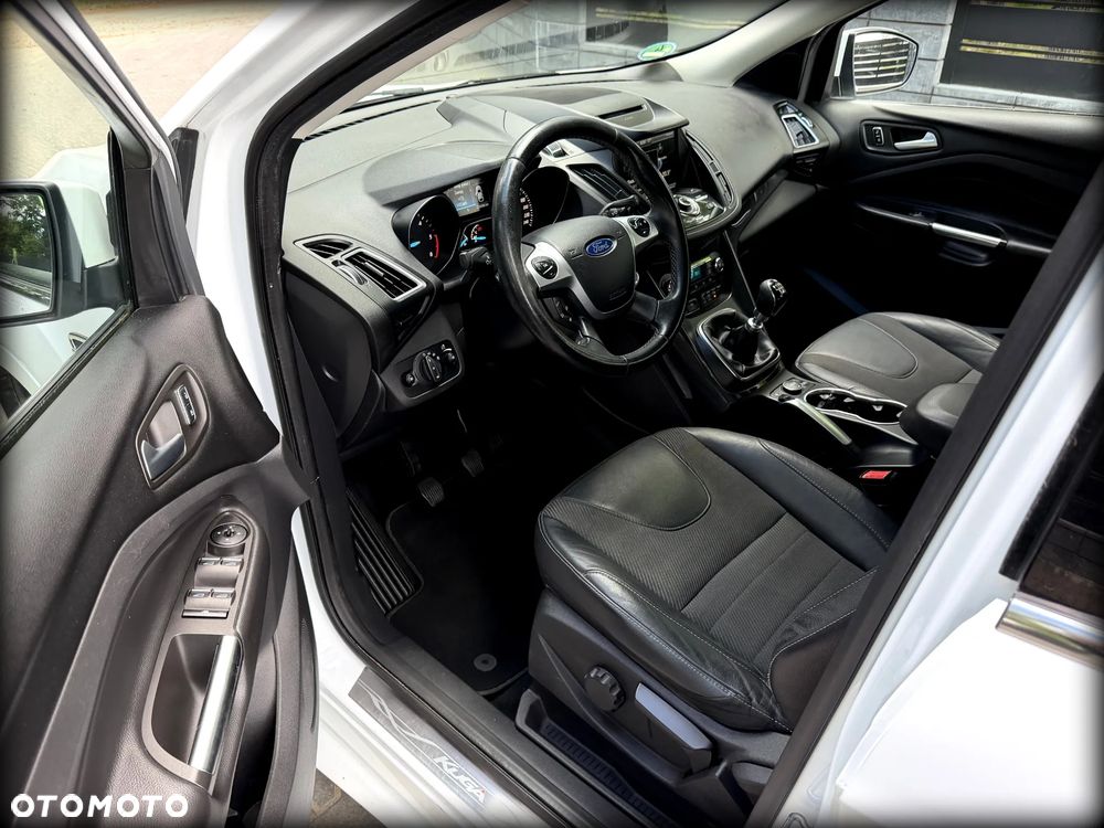 Ford Kuga 2.0 TDCi 4x4 Titanium - 5
