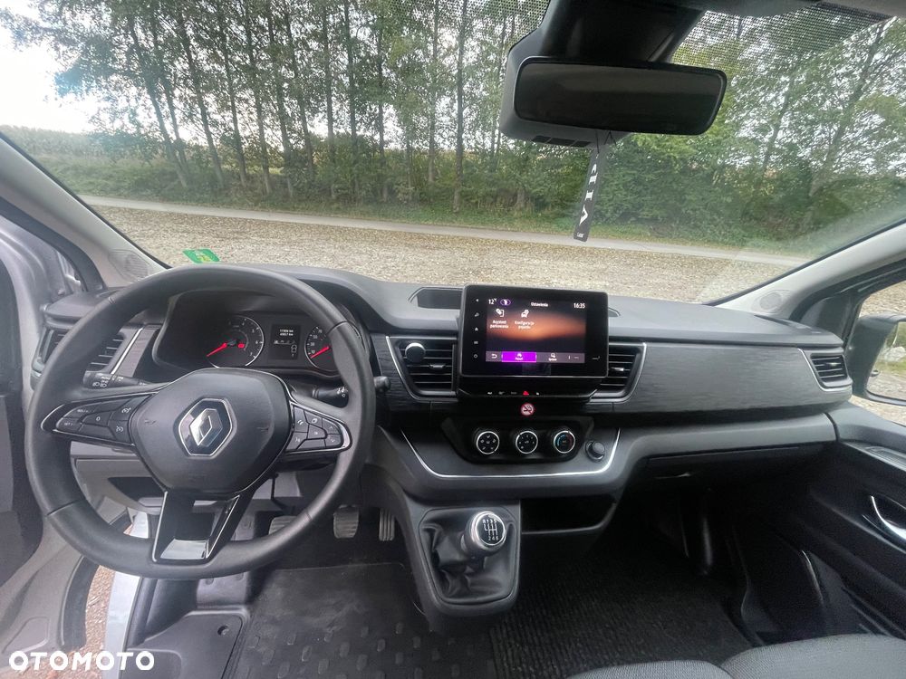Renault Trafic - 21