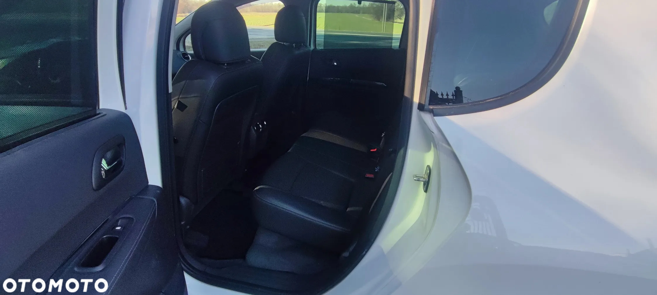 Peugeot 3008 HDi FAP 110 Platinum - 11