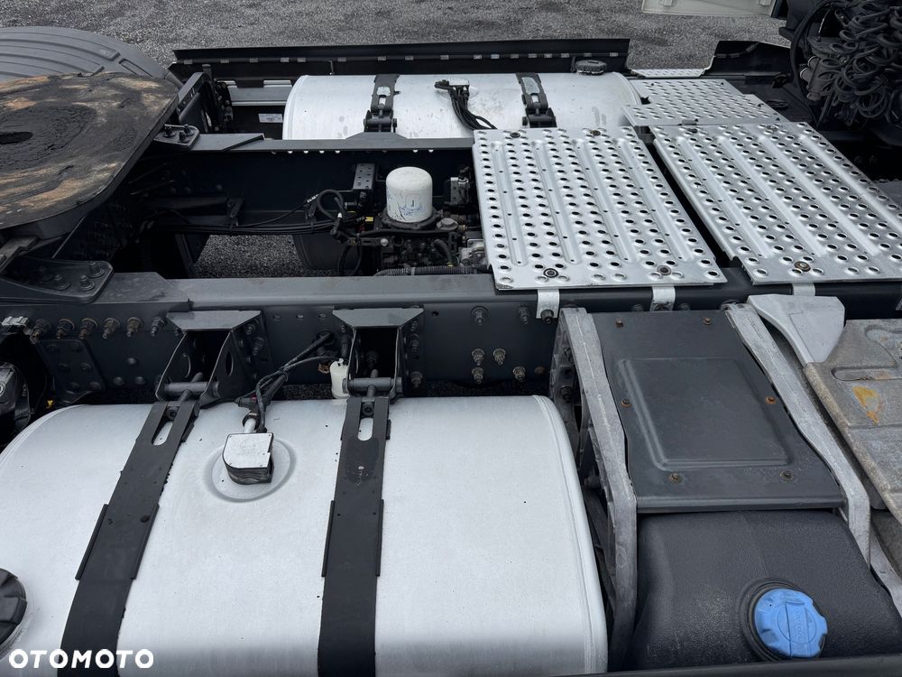 Volvo FH 500 / Euro 6 / Automat / 2 Zbiorniki / Full Spoiler / z Francji - 17