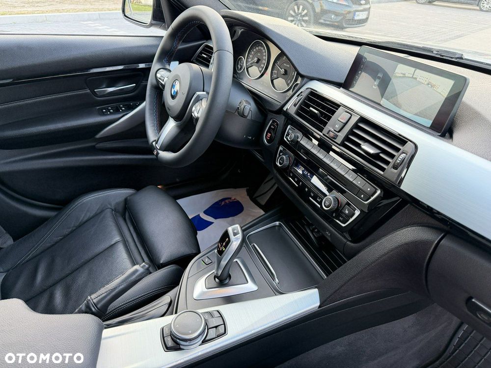 BMW Seria 3 318d M Sport - 37