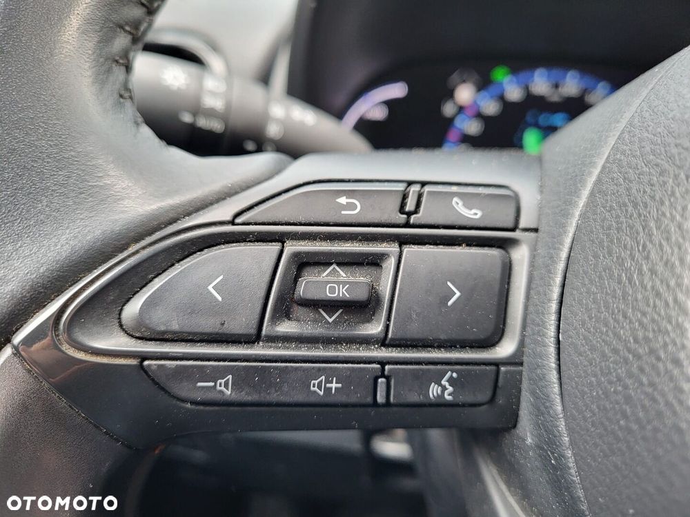 Toyota Yaris Cross Hybrid 1.5 Comfort 4x4 - 28