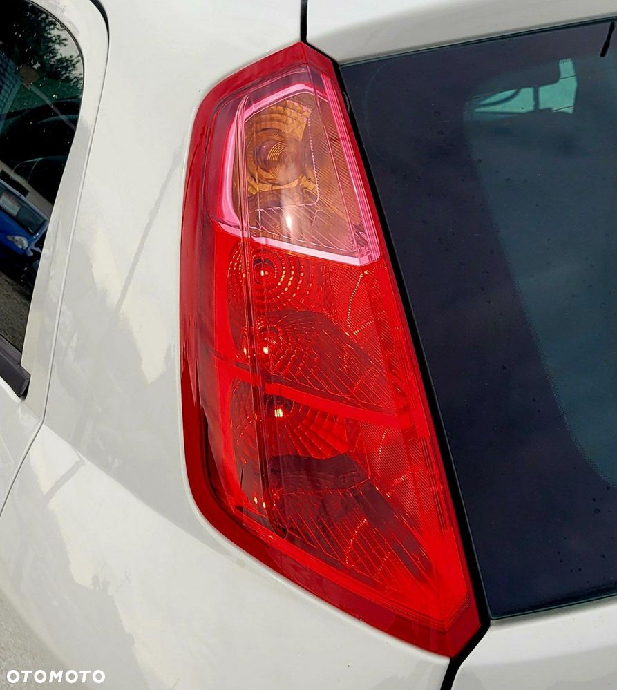 Fiat Grande Punto - 26