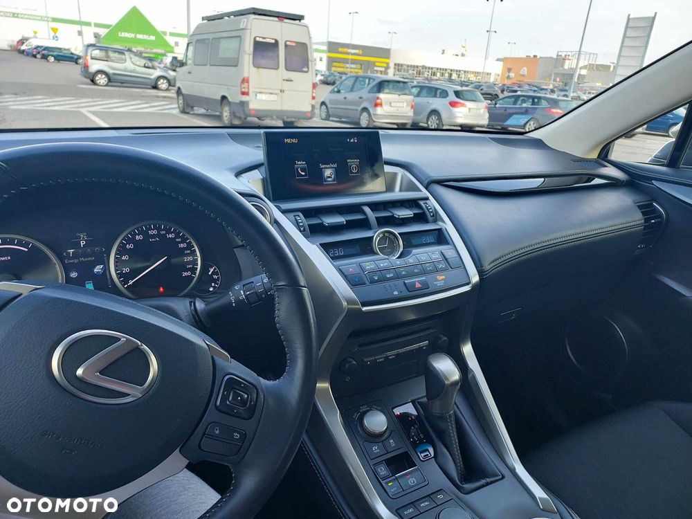 Lexus NX 300h Elite AWD - 12