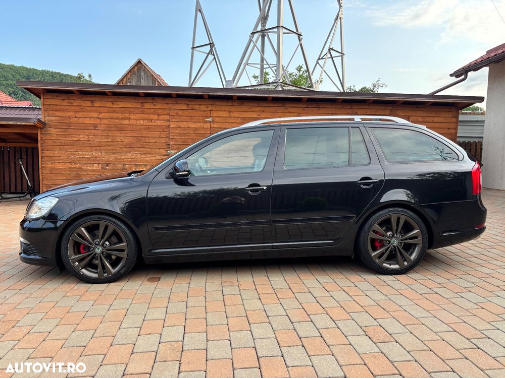 Skoda Octavia Combi 2.0 TDI RS - 12