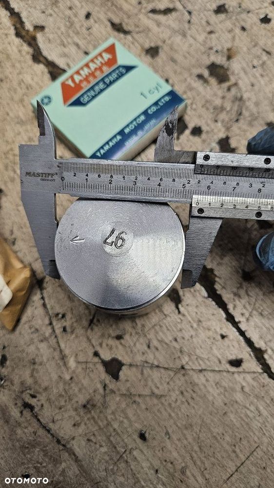 Oryginalny zestaw tłok pierścienie sworzeń Yamaha DT125 / TY125  444-11630-00 - 11