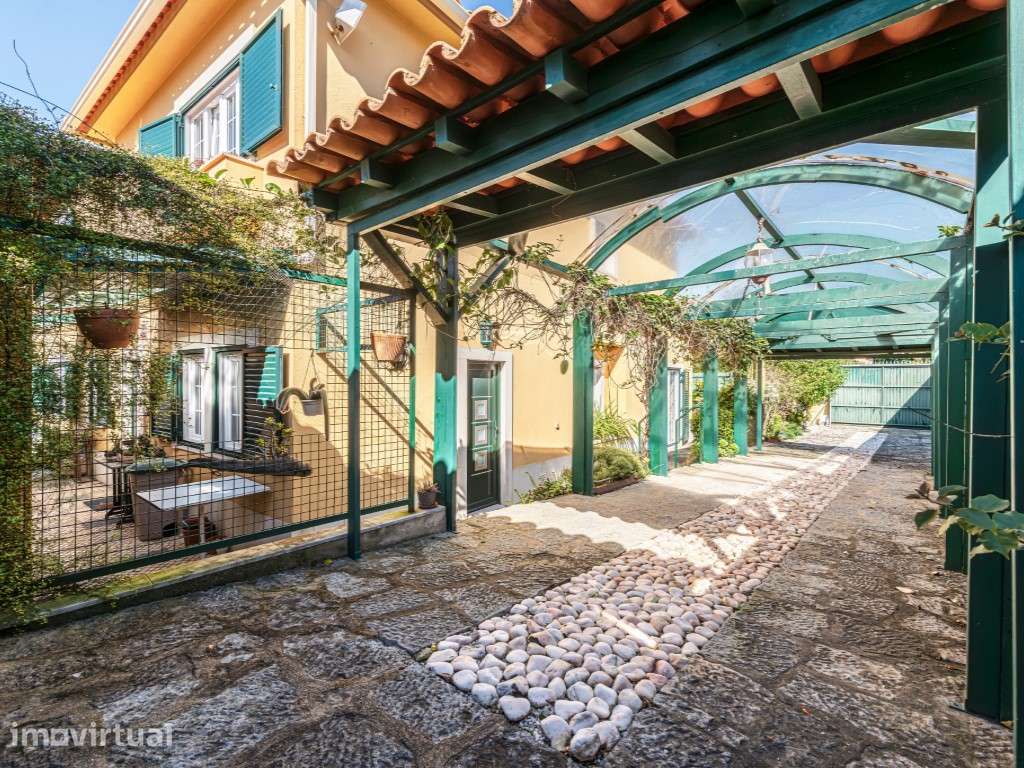 Viver em Murches com espaço, Moradia independente T5, jardim, estac...