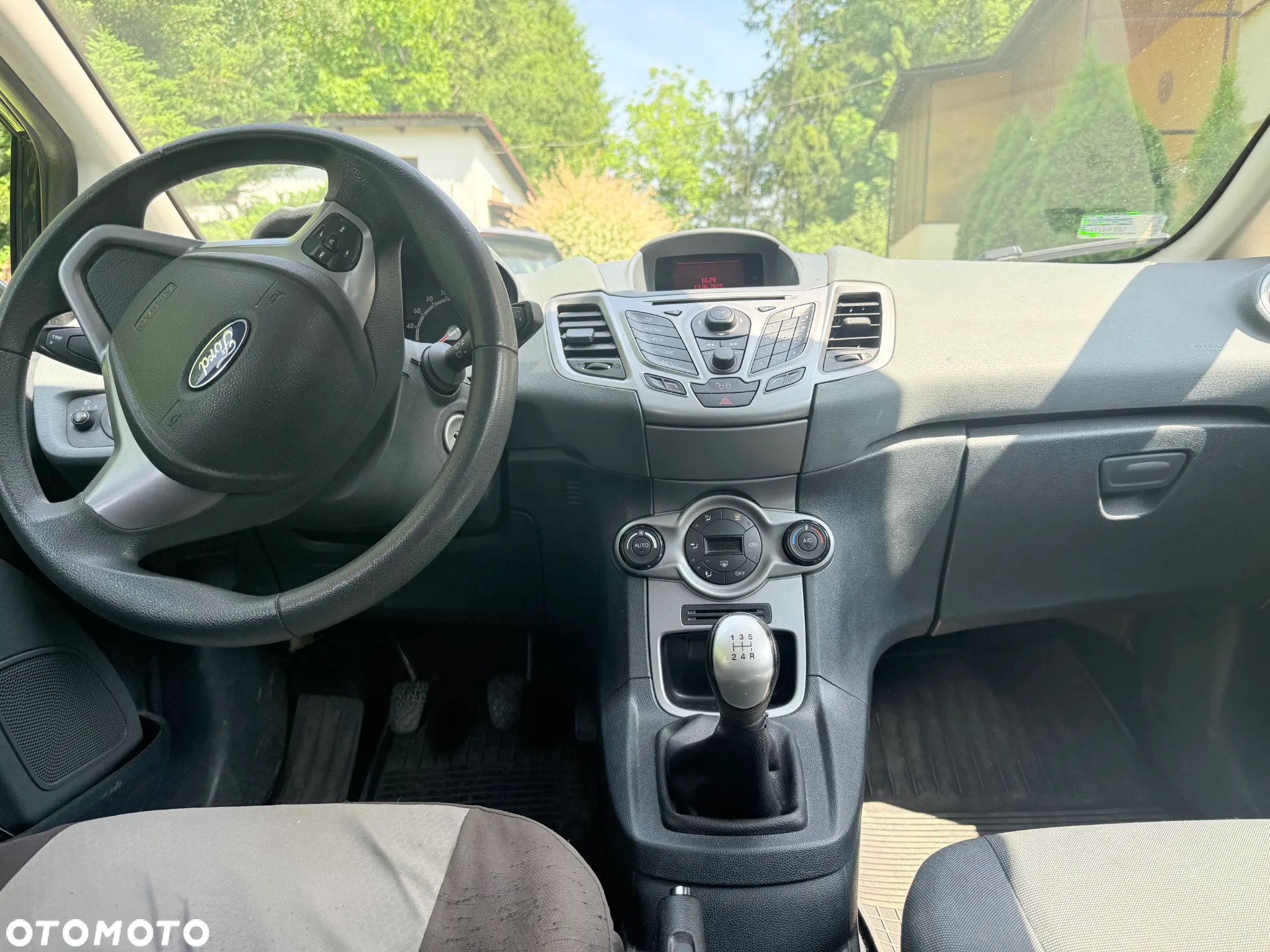 Ford Fiesta 1.4 TDCi Ambiente - 5