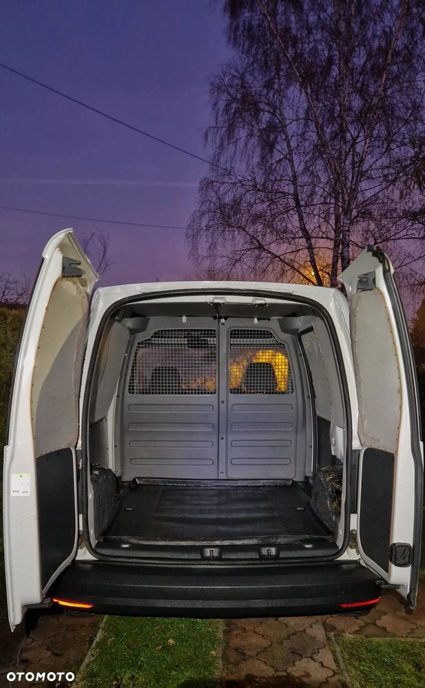 Volkswagen Caddy - 16