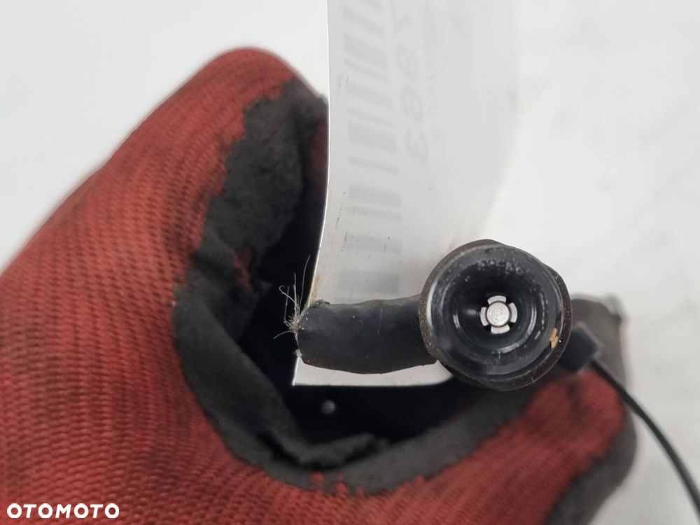 WTRYSKIWACZ FORD FOCUS I 1S4Q-9F593-AF - 2