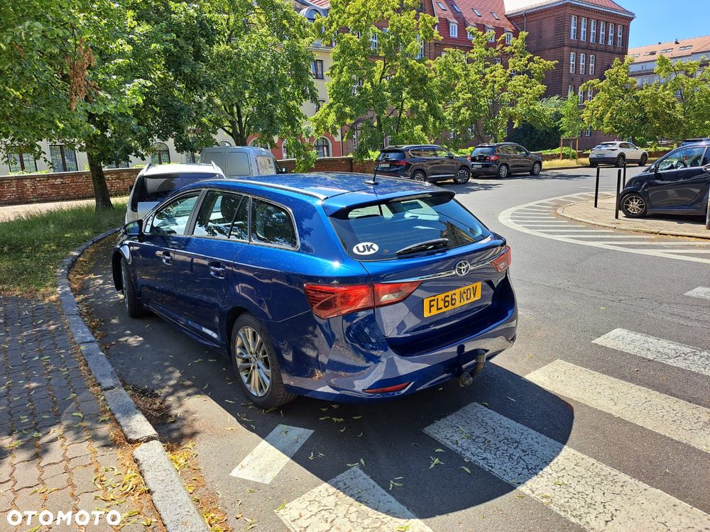 Toyota Avensis 2.0 D-4D Active Business - 11