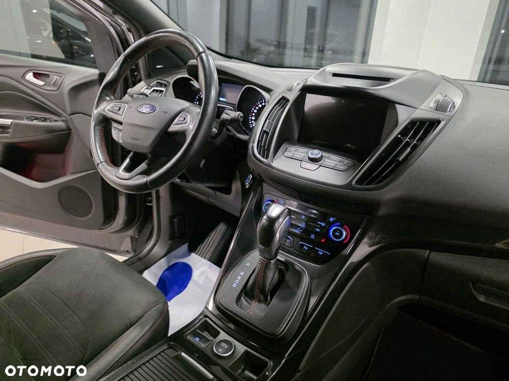 Ford Kuga 2.0 TDCi AWD ST-Line Black - 19