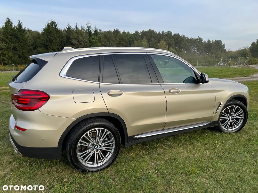 BMW X3 xDrive20d Luxury Line - 6